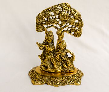 https://kalavriti.sgp1.digitaloceanspaces.com/products/ckv6xi67e000h0ut77v8tf6kv_sm.jpg
